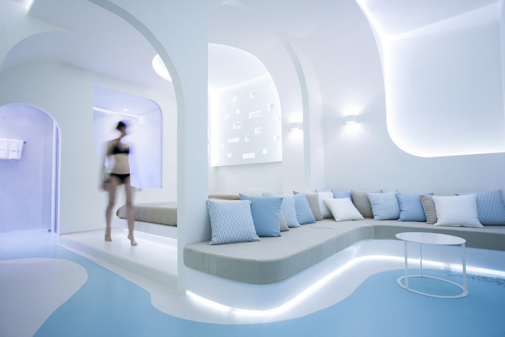 Suite, Jetted Tub