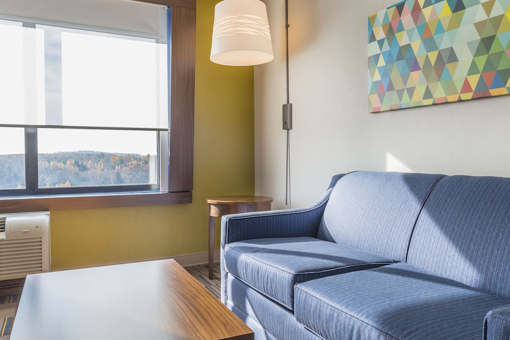 Holiday Inn Express & Suites Clarion by IHG, Photo 5