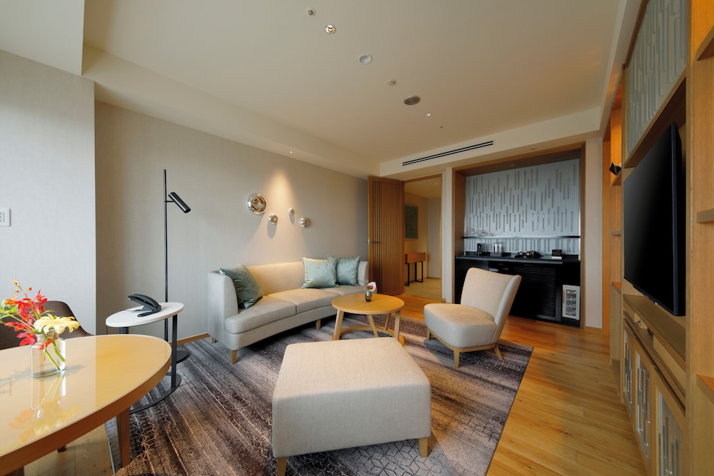 Suite Hollywood Twin Room, Non-Smoking, 64sqm - Photo 2