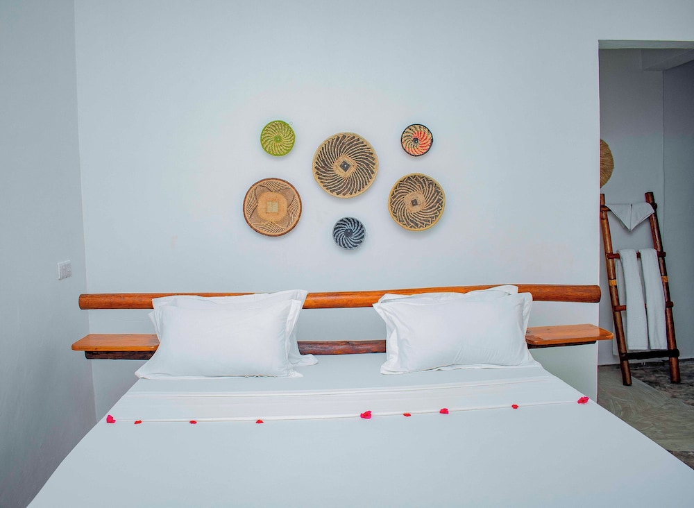 Basic Double Room photo 2