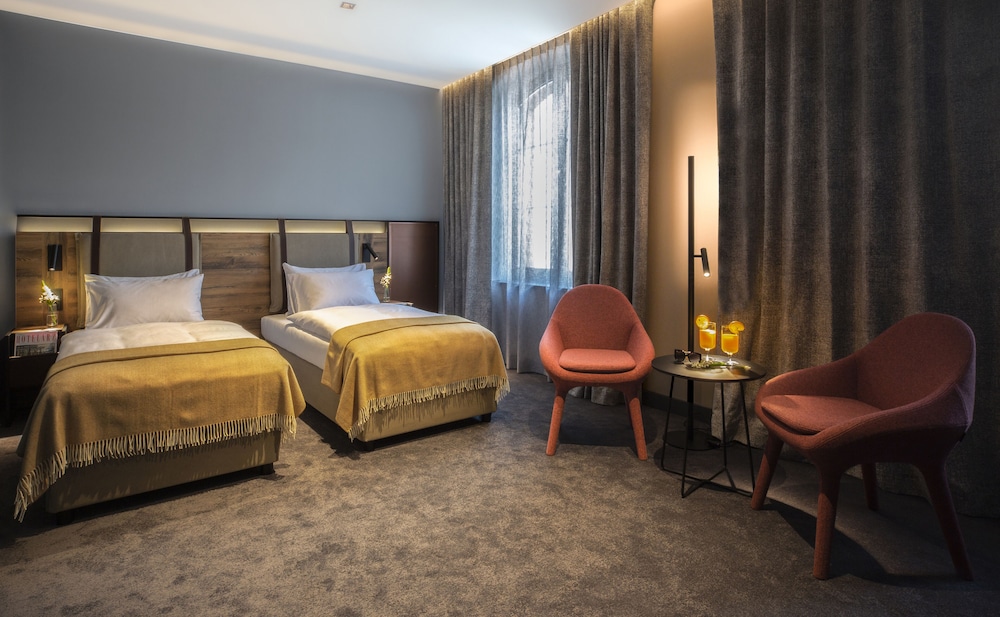 Deluxe Double Room Single Use photo 2