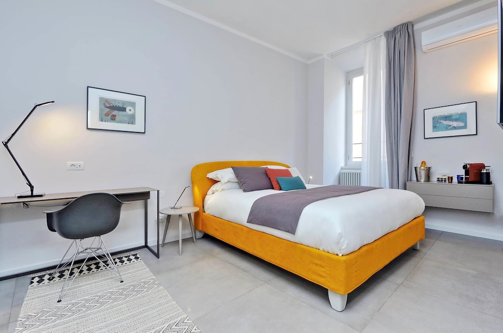 Deluxe Townhome photo 1