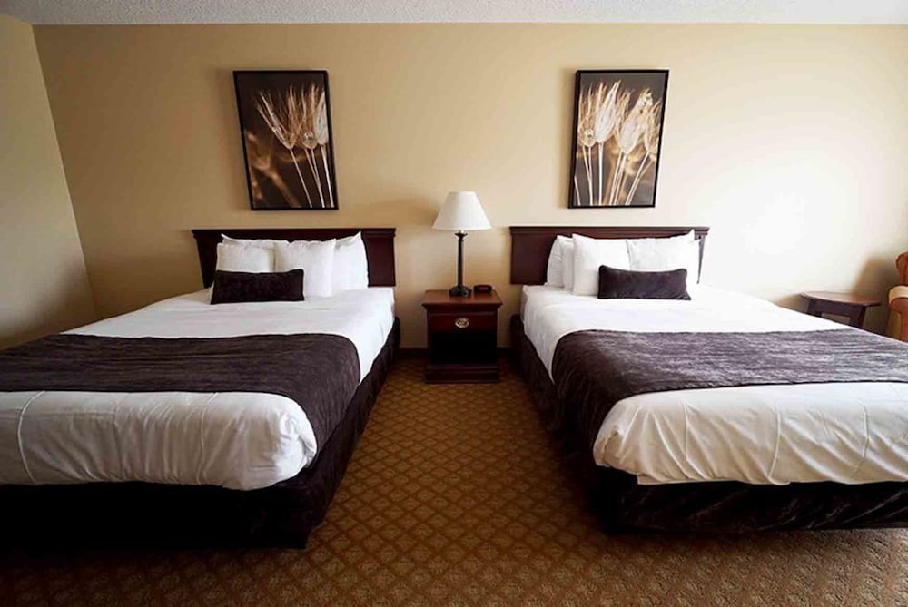 Classic Room, 2 Queen Beds, Non Smoking photo 2