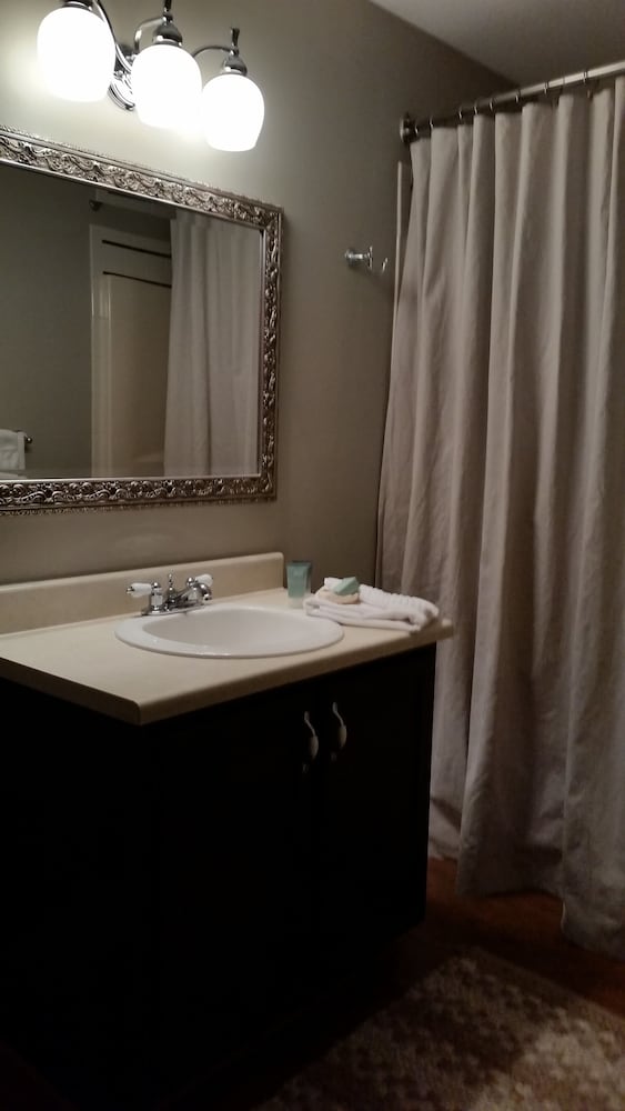 Room, 1 Queen Bed photo 3
