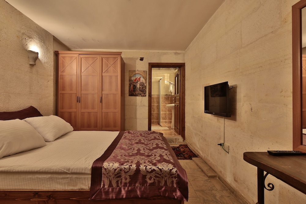 Economy Double Room, 1 Queen Bed photo 1