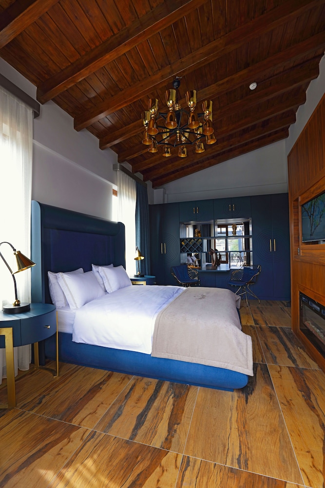King Suite