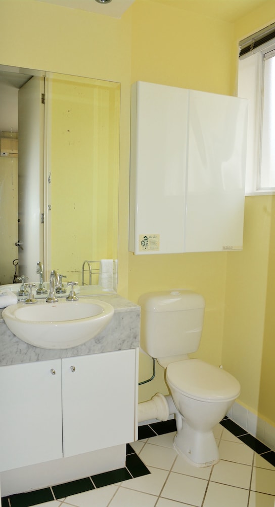 Family Suite - Photo 13
