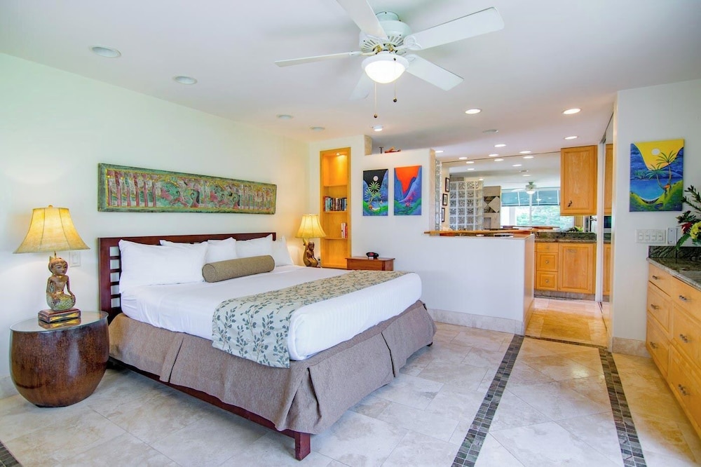 Villa, 2 Bedrooms (1806, 2 Bath) photo 3