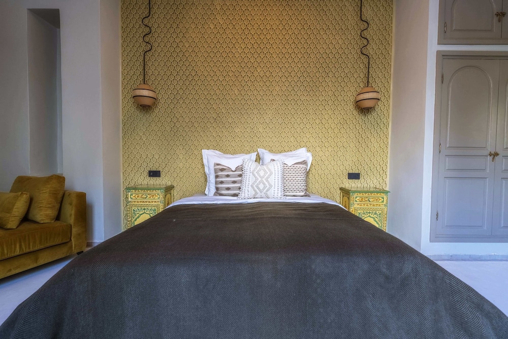 Deluxe Suite, 1 Queen Bed photo 2