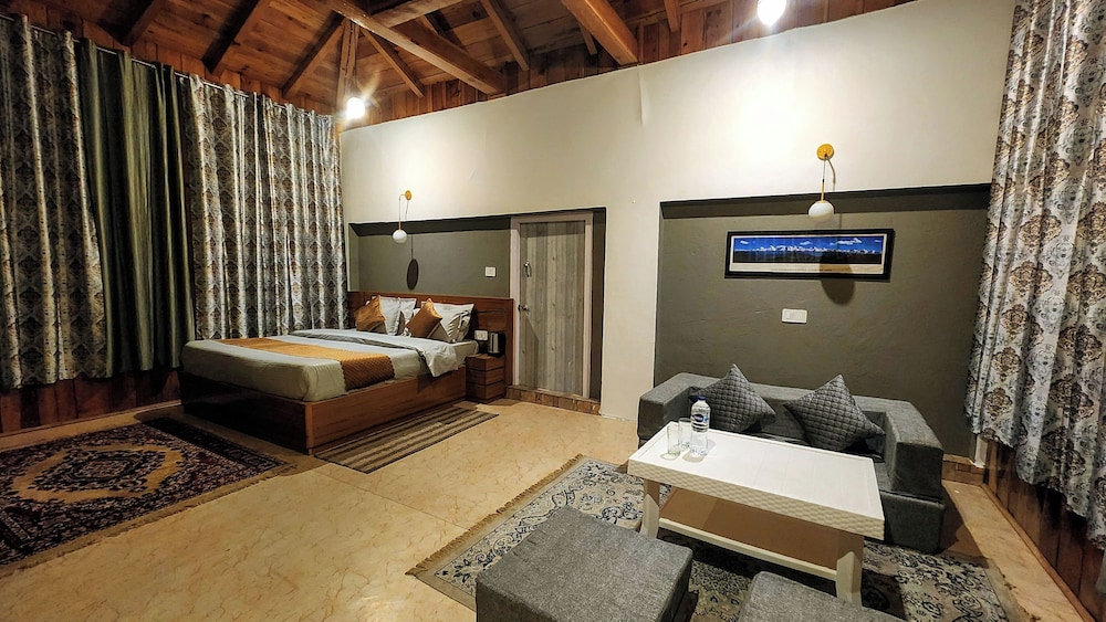 Luxury Double Room, Balcony, Mountain View