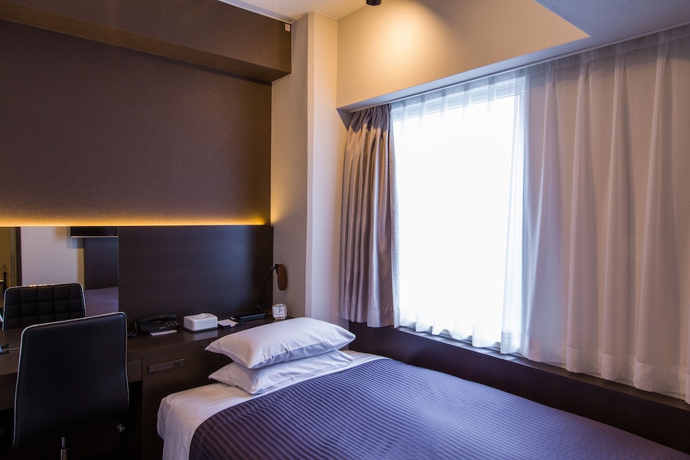 Economy Double Room, Non Smoking (120cm) thumbnail 5