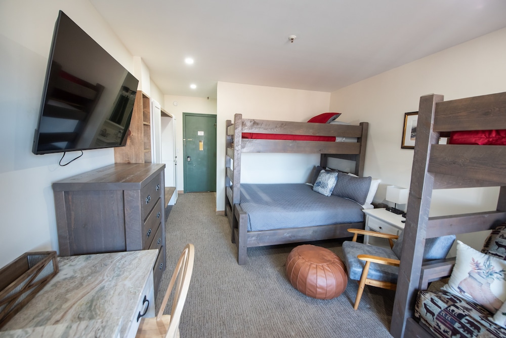 Family Quadruple Room photo 1