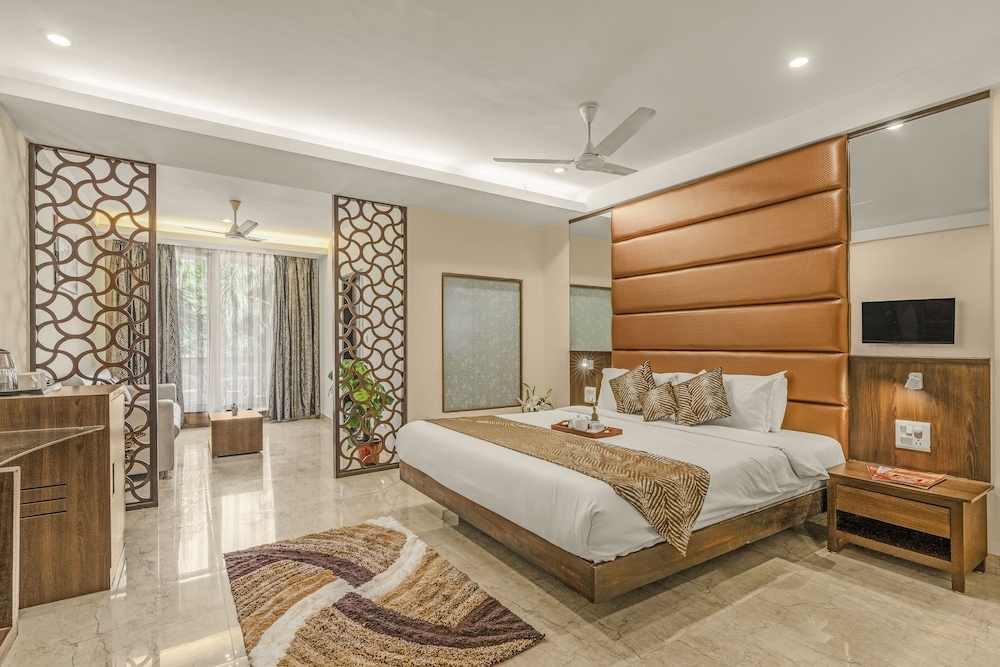 Grand Room - Photo 1
