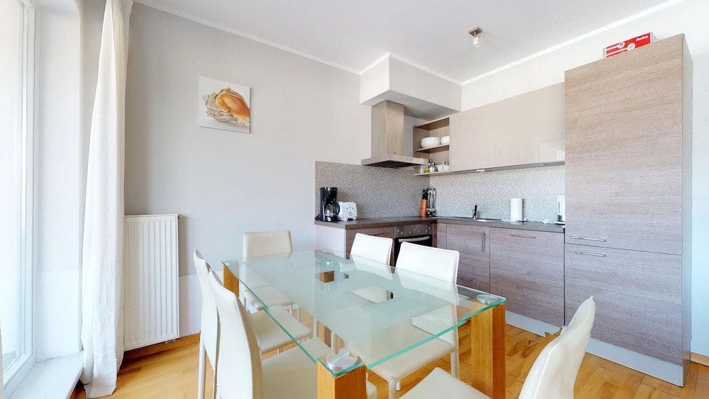 Family Apartment photo 3