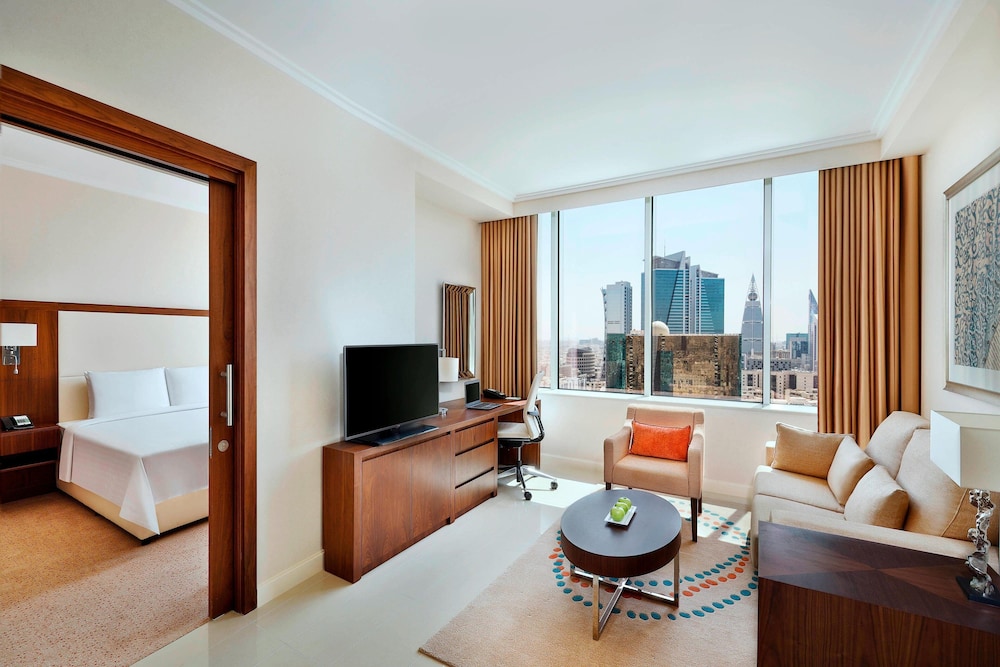 Junior Suite, 1 Bedroom, Smoking