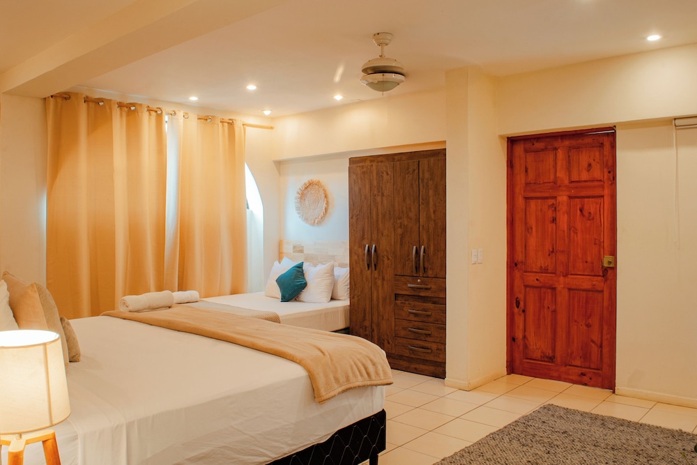 Standard Double Room, 2 Double Beds photo 3