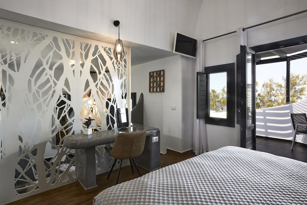 Premier Suite, Hot Tub - Photo 13