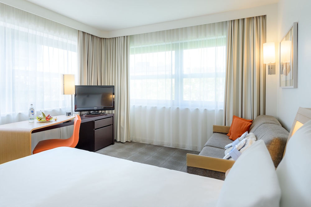 Executive Room, 1 Double Bed with Sofa bed - Photo 3
