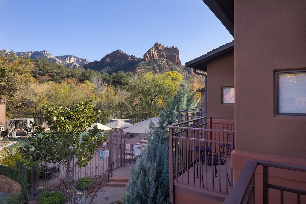 Room, 1 King Bed (Courtyard Red Rock View) - Photo 3