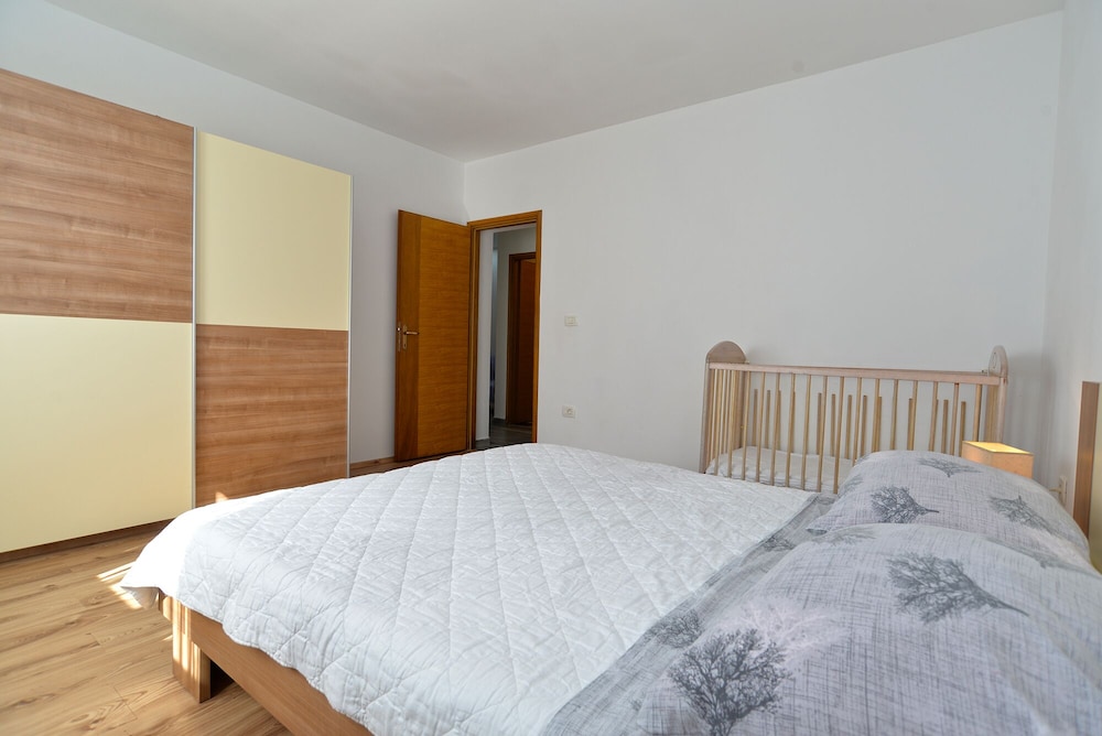 Apartment, 2 Bedrooms (351/2454) photo 1