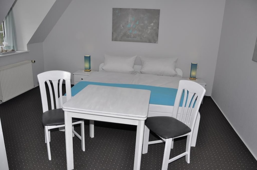 Basic Double Room