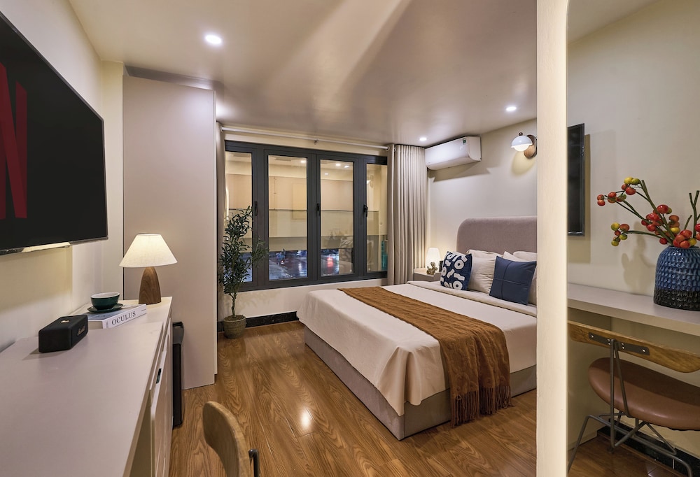 Basic Room, Non Smoking, City View photo 1