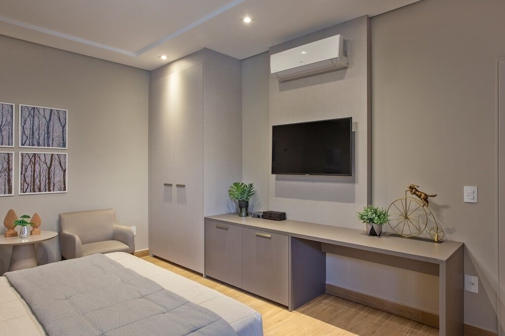 Deluxe Suite photo 2