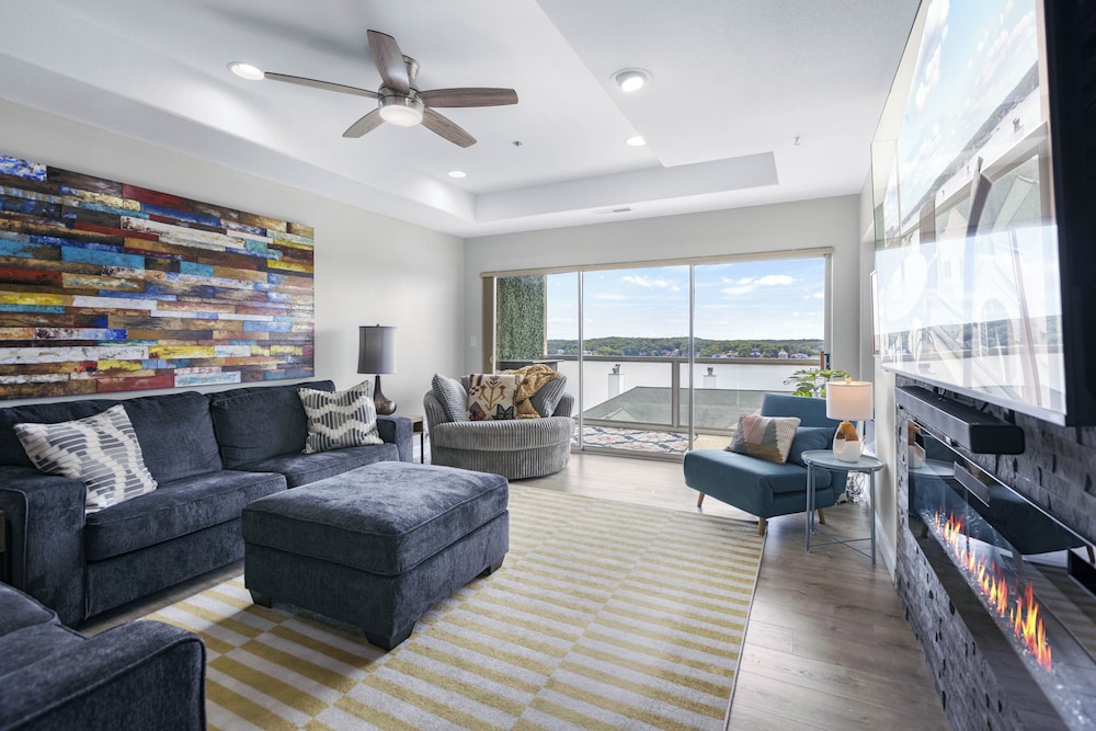 Condo, Multiple Beds, Balcony (Emerald Bay Oasis)
