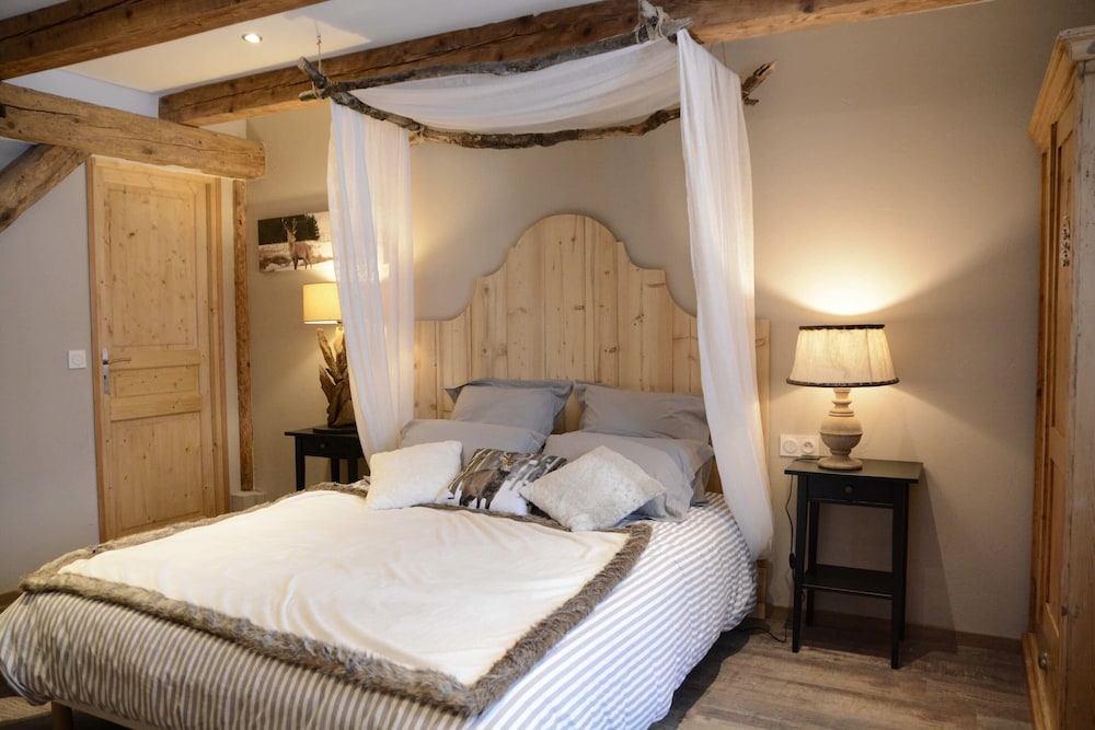 Luxury Triple Room, Ensuite, Mountain View (Chambre prestige) - Photo 3