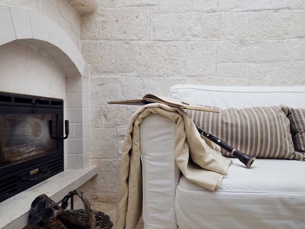 Trullo Pietra Suite photo 2