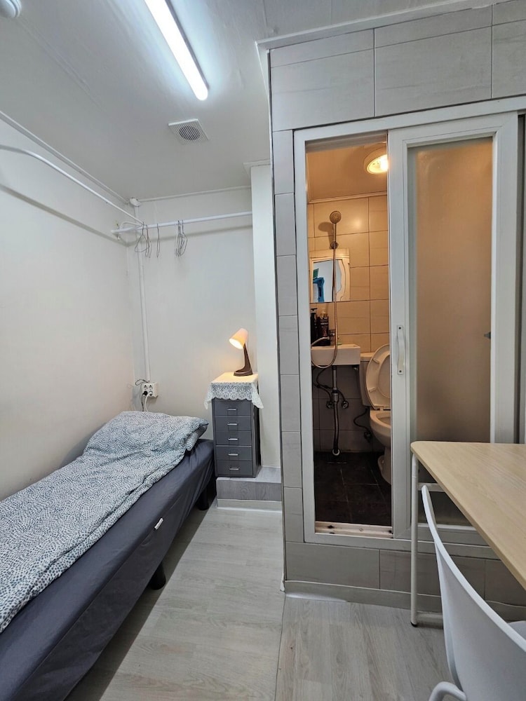 Deluxe Room, Women only, Non Smoking,Private Bathroom(303)(Self check-In Hotel,Please contact HOTEL)