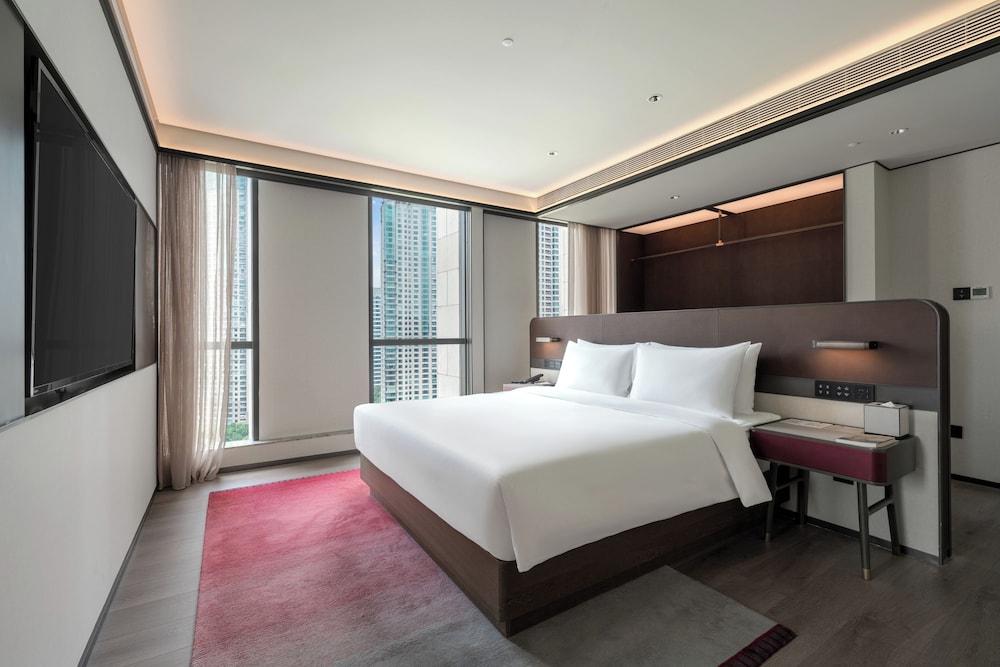 Classic Single Room, City View