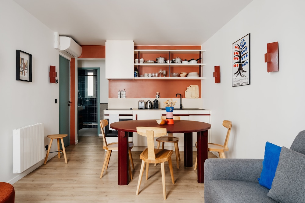 Apartment N°10 : 2-bedrooms photo 2