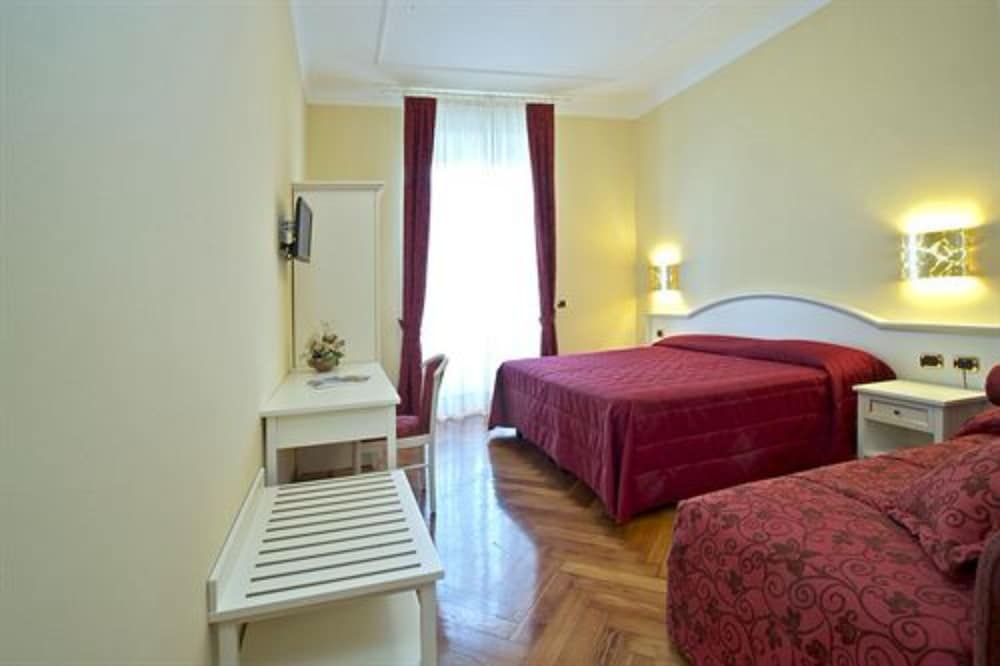 Standard Triple Room - Photo 3