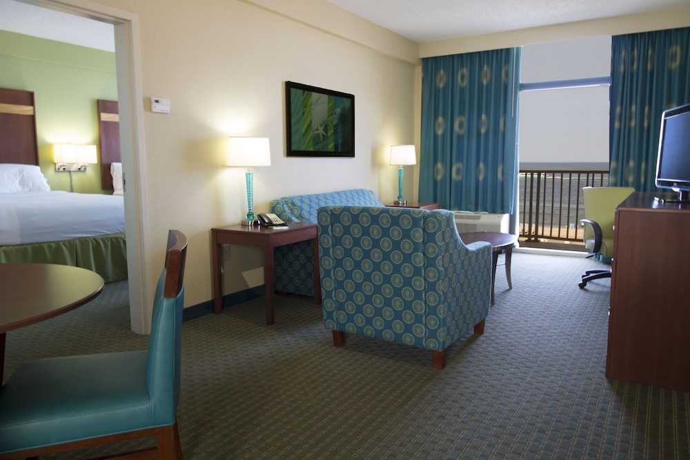 Suite, 1 Bedroom, Oceanfront - Photo 3