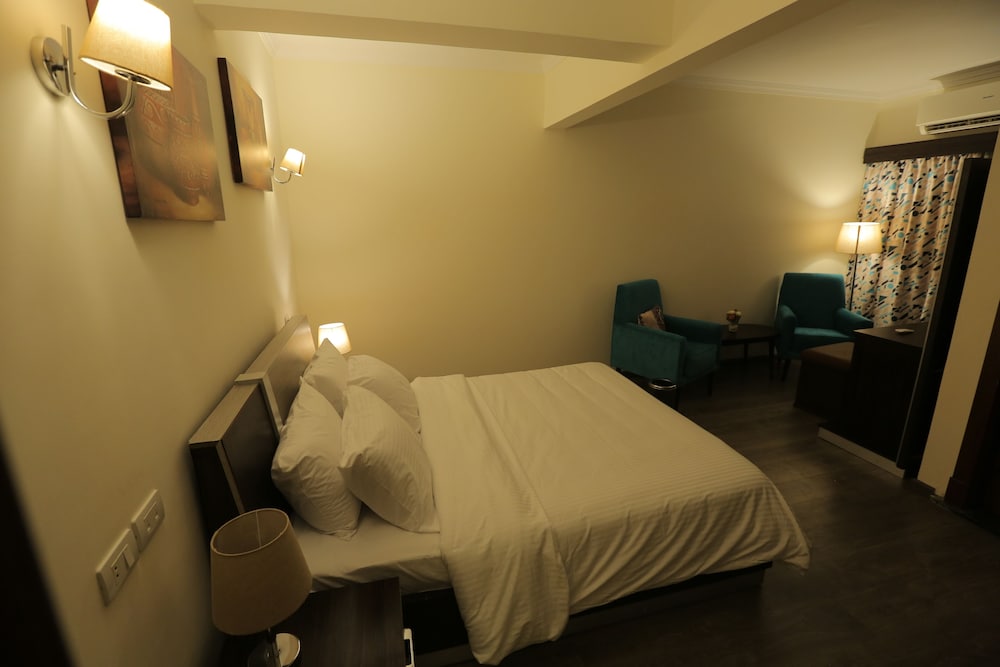 Deluxe Double Room (Pyramids View) - Photo 5