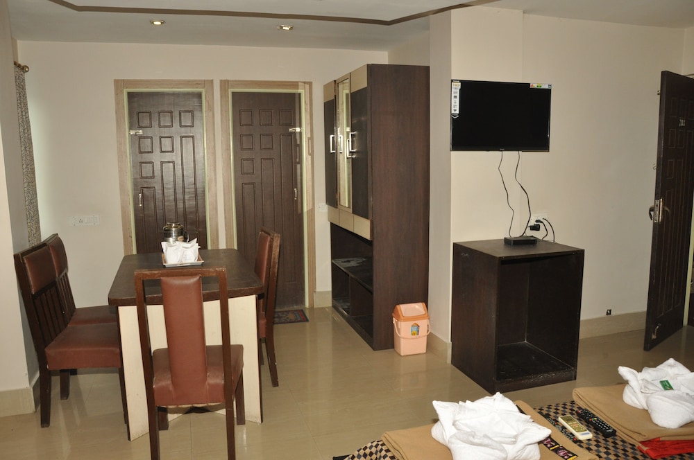 Family Room - Photo 1