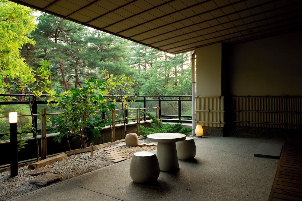 Deluxe Room, Non Smoking, Garden View photo 2