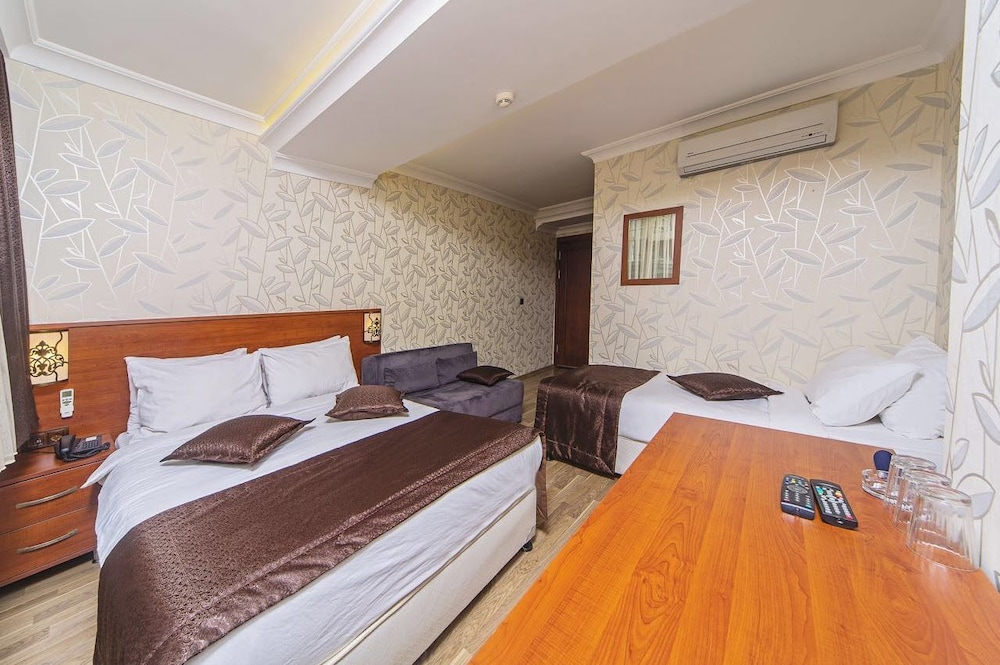 Standard Triple Room photo 3