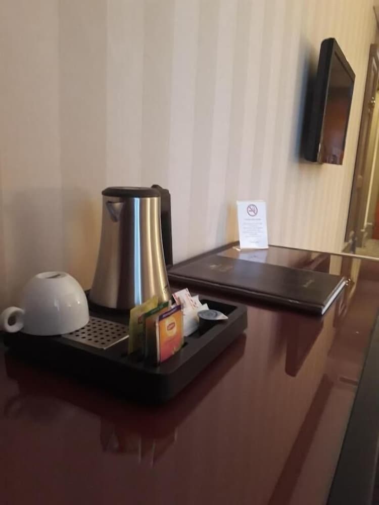 Standard Double or Twin Room, 1 Bedroom, Lake View - Photo 3