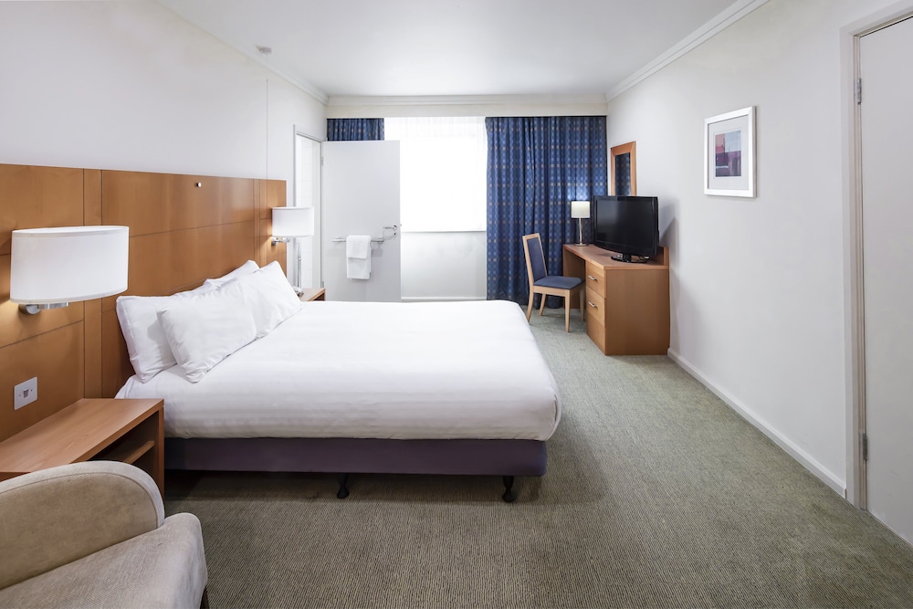 Standard Room, 1 Queen Bed - Photo 7