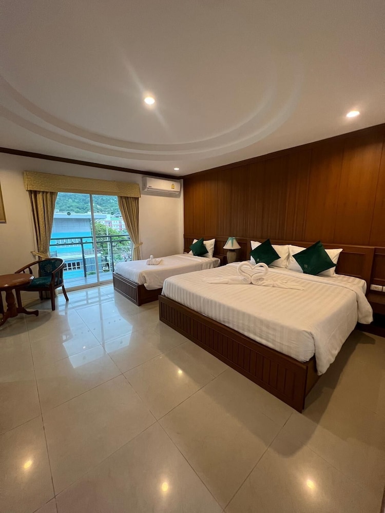 Luxury Triple Room, Balcony, Mountain View