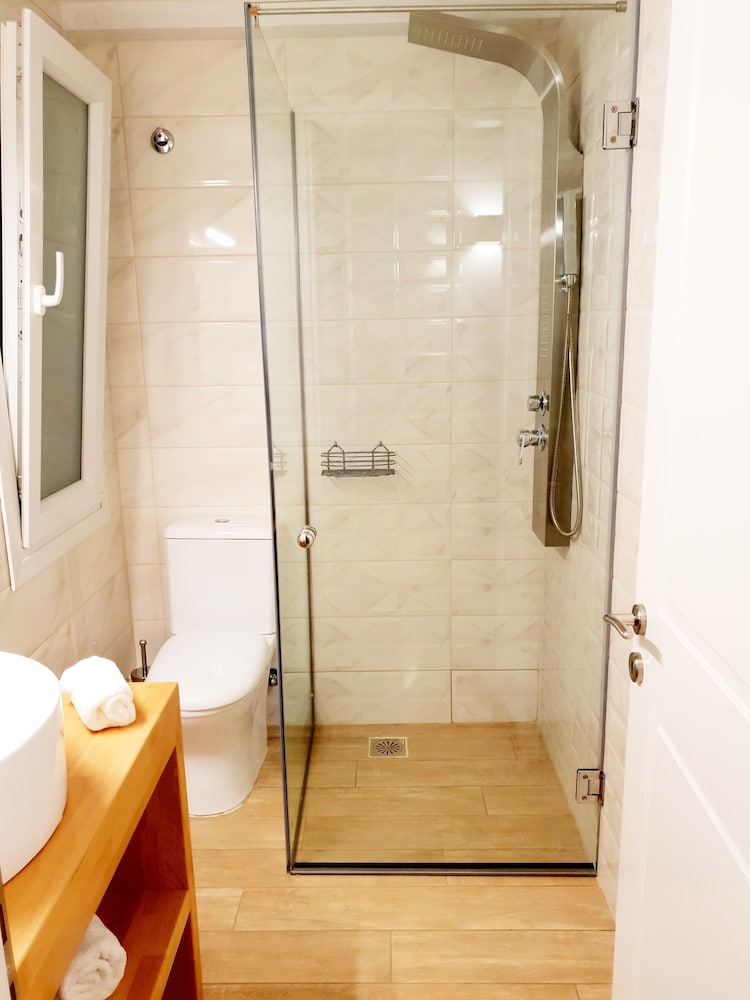 Luxury Villa, 2 Bedrooms photo 3