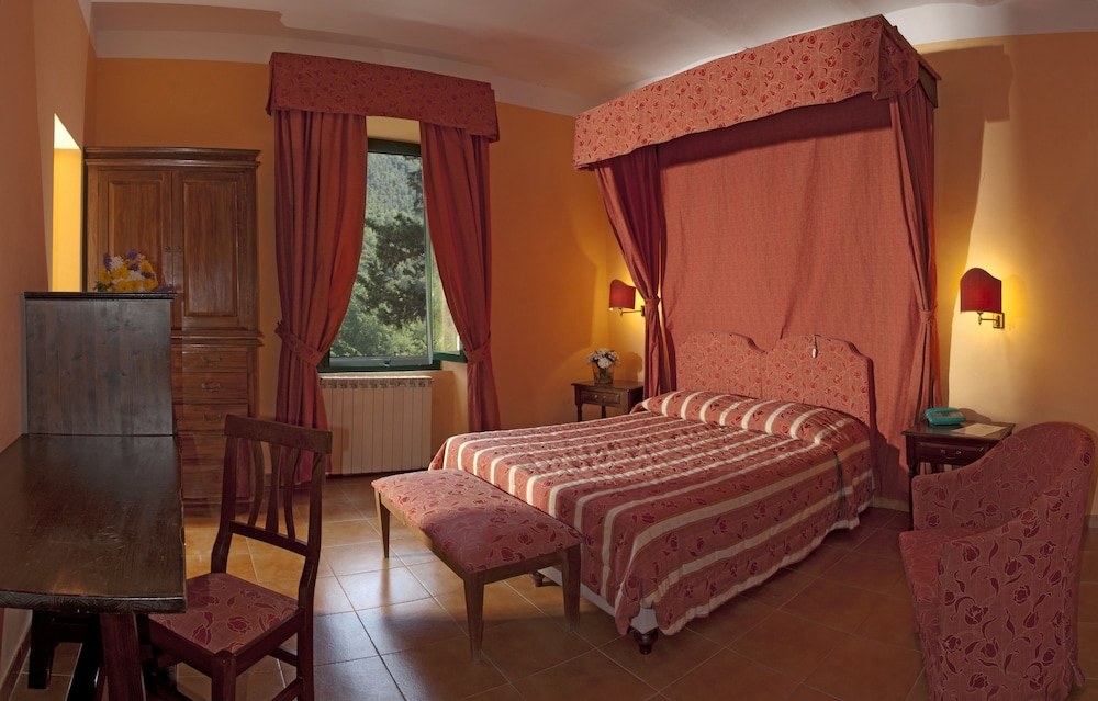 Traditional Room photo 1