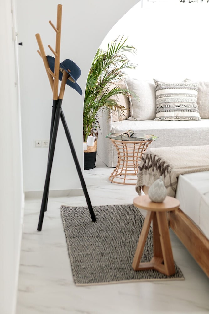 Family Apartment - Photo 15