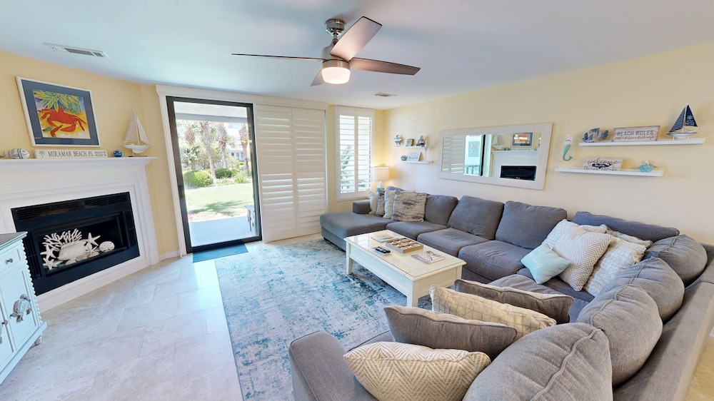Townhome, 2 Bedrooms