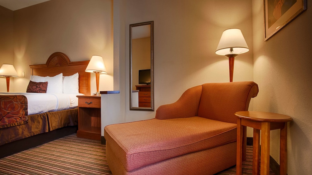 Standard Room, 1 Queen Bed, Accessible, Non Smoking - Photo 2