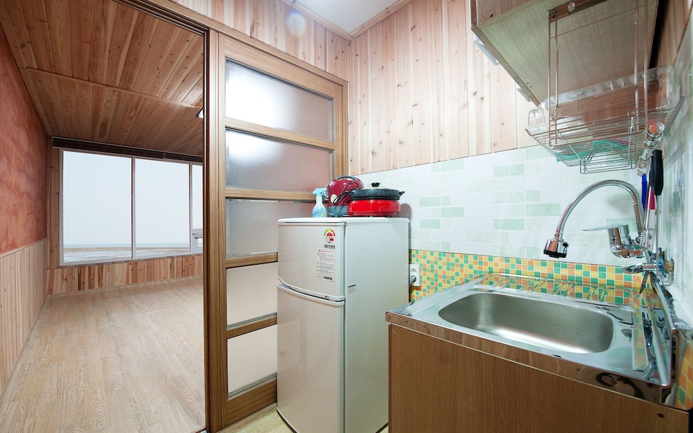 Traditional Room (Ondol) photo 3