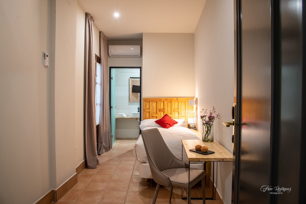 Superior Single Room