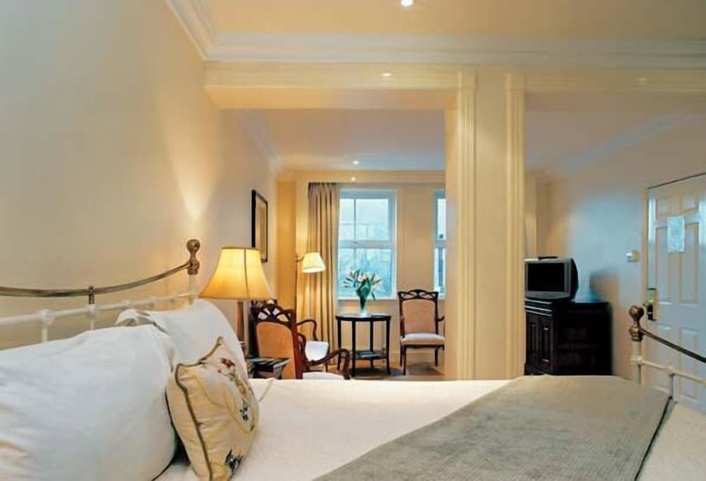 Deluxe Double or Twin Room photo 3